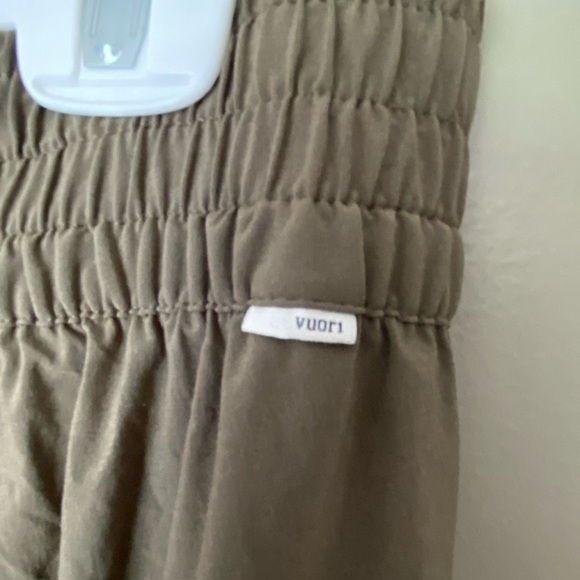 VUORI ••SOLD OUT•• Villa Wide Leg Pants Long In Color Green Size Small - Picture 11 of 12